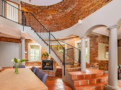 6 Bedroom House For Sale in Durbanville - cTxb.webp