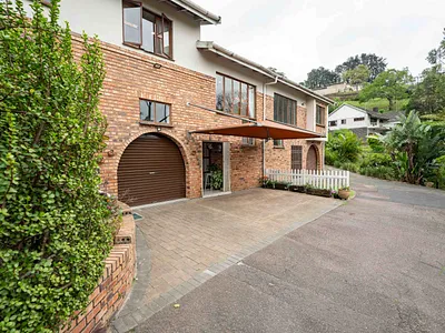 2 Bedroom Townhouse For Sale in Kloof - img