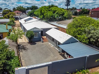 9 Bedroom House For Sale in Krugersdorp - vCsF.webp