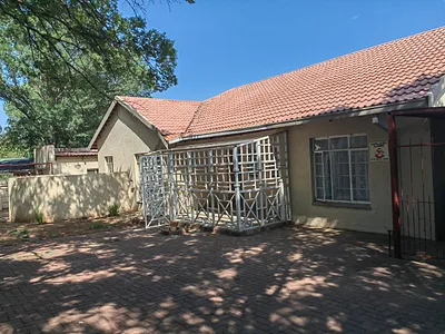 3 Bedroom House For Sale in Sasolburg - XTST.webp
