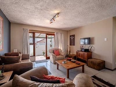 3 Bedroom Townhouse To Rent in Port Elizabeth - img