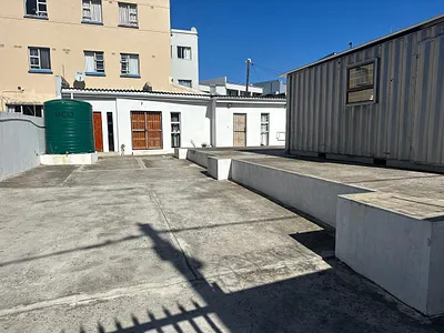 3 Bedroom House For Sale in East London - img