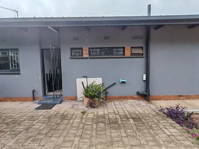 2 Bedroom House For Sale in Sasolburg - 1JMl.webp