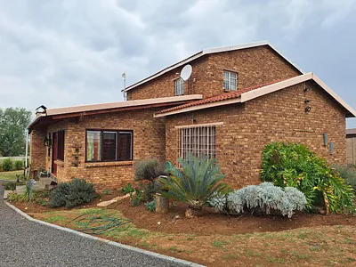5 Bedroom House For Sale in Vaal Marina - img