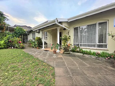 4 Bedroom House For Sale in Isipingo - img