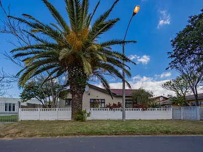 3 Bedroom House For Sale in Eersterivier - img