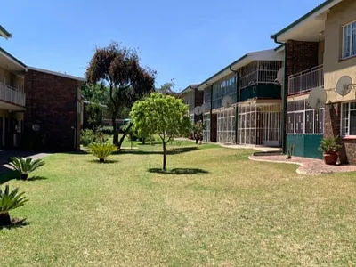 2 Bedroom Apartment For Sale in Sasolburg - DFtZ.webp
