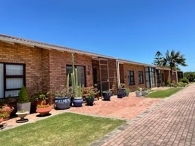 1 Bedroom Townhouse To Rent in Port Elizabeth - img