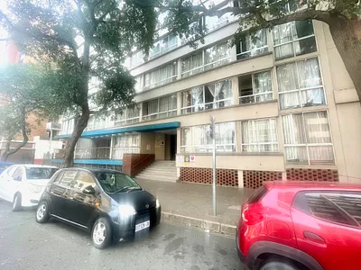 2 Bedroom Apartment For Sale in Durban - CW8C.webp