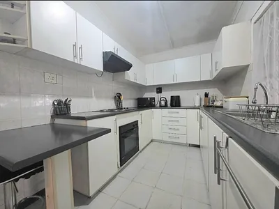 3 Bedroom House For Sale in Isipingo - img