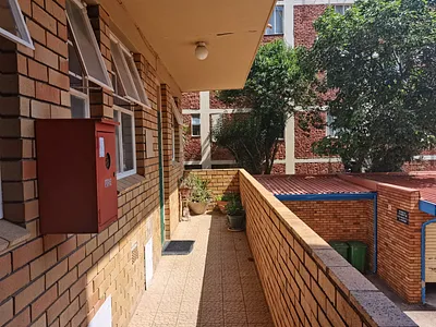 2.5 Bedroom Apartment For Sale in Pretoria - eYsu.webp