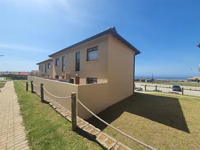 2 Bedroom Apartment For Sale in East London - img