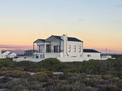 4 Bedroom House For Sale in Velddrif - img