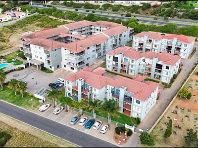 2 Bedroom Apartment For Sale in Hartenbos - img