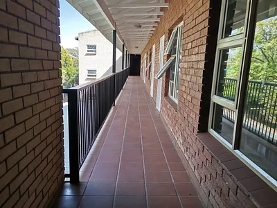 2 Bedroom Apartment For Sale in Potchefstroom - 8mPS.webp