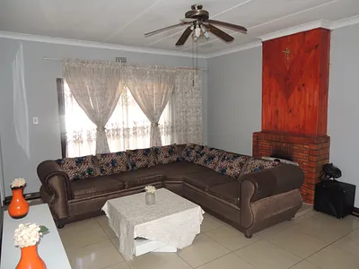 3 Bedroom House For Sale in Johannesburg - img