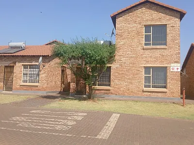 3 Bedroom Apartment For Sale in Boksburg - fnvU.webp