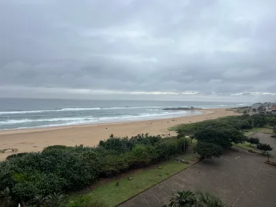 2 Bedroom Apartment For Sale in Amanzimtoti - img