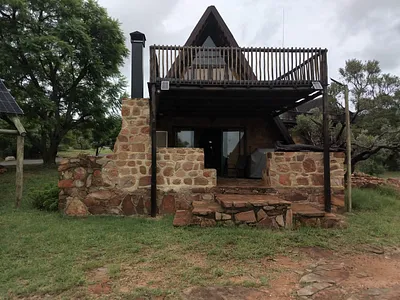 2 Bedroom House For Sale in Rustenburg - HOtE.webp