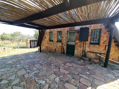 1 Bedroom Townhouse For Sale in Rustenburg - dKbJ.webp
