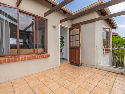 2 Bedroom Apartment For Sale in Sandton - iVJe.webp