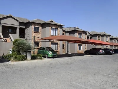 2 Bedroom Townhouse For Sale in Brakpan - u4Fw.webp