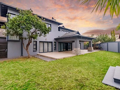 4 Bedroom House For Sale in Centurion - xZHH.webp