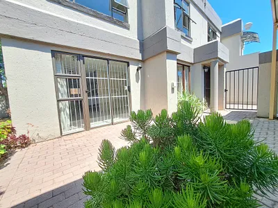 3 Bedroom Apartment To Rent in Sandton - img