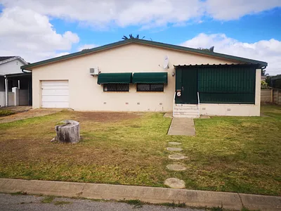 3 Bedroom House For Sale in Despatch - img
