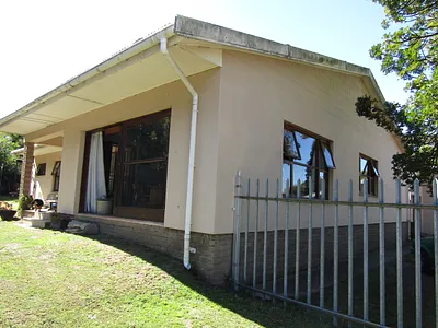 3 Bedroom House For Sale in Humansdorp - c4ia.webp