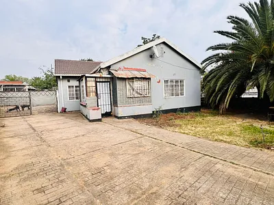 3 Bedroom House For Sale in Johannesburg - img