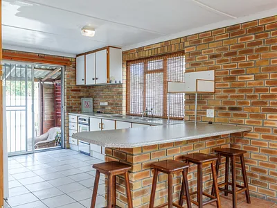 3 Bedroom Apartment To Rent in Bredasdorp - ca3b.webp