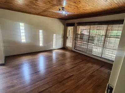 5 Bedroom House For Sale in Heidelberg - XKvM.webp