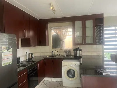 3 Bedroom Townhouse For Sale in Midrand - rgj2.webp