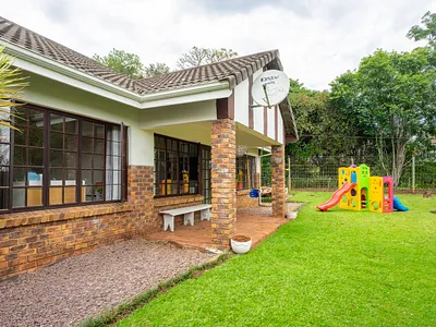 2 Bedroom Townhouse To Rent in Hillcrest - img