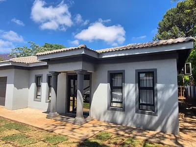 5 Bedroom House For Sale in Centurion - uK7m.webp