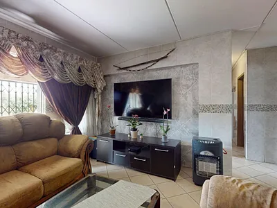 3 Bedroom Apartment For Sale in Boksburg - OXvL.webp