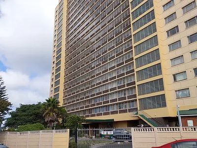 2 Bedroom Apartment For Sale in Goodwood - img