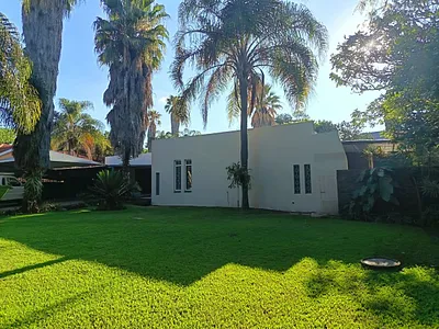 3 Bedroom House For Sale in Rustenburg - img