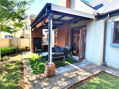 3 Bedroom Townhouse For Sale in Pretoria - img