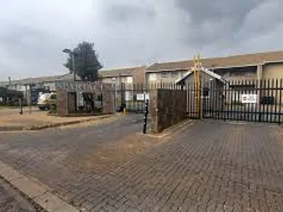 2 Bedroom Apartment For Sale in Boksburg - tXl9.webp