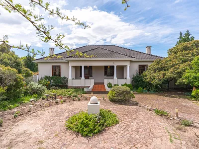 3 Bedroom House For Sale in Cape Town - img