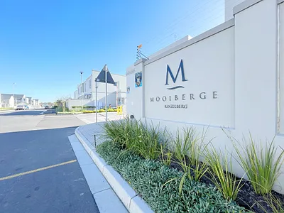 2 Bedroom Townhouse To Rent in Kuils River - WBBn.webp