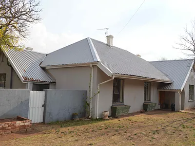 5 Bedroom House For Sale in Queenstown - img