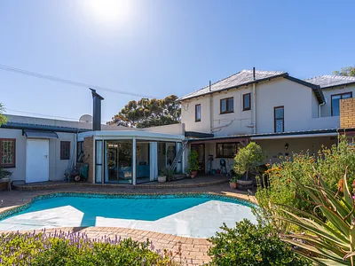 3 Bedroom House For Sale in Cape Town - img