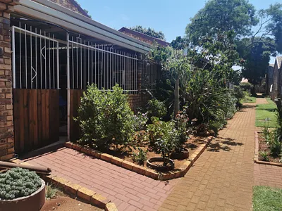 2 Bedroom Townhouse For Sale in Akasia - NCZA.webp