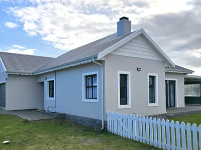 3 Bedroom House For Sale in Jeffreys Bay - VDPU.webp