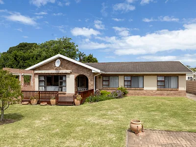 3 Bedroom House For Sale in Port Alfred - img