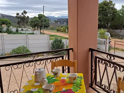 2 Bedroom House For Sale in Bot River - img