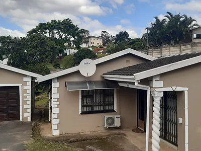 3 Bedroom House To Rent in Amanzimtoti - TKNB.webp